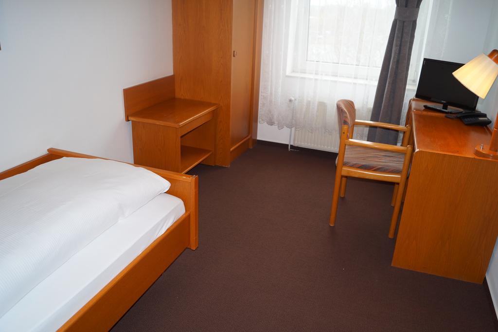 Hotel Rahlstedter Hof Hamburg-Harburg Exteriör bild