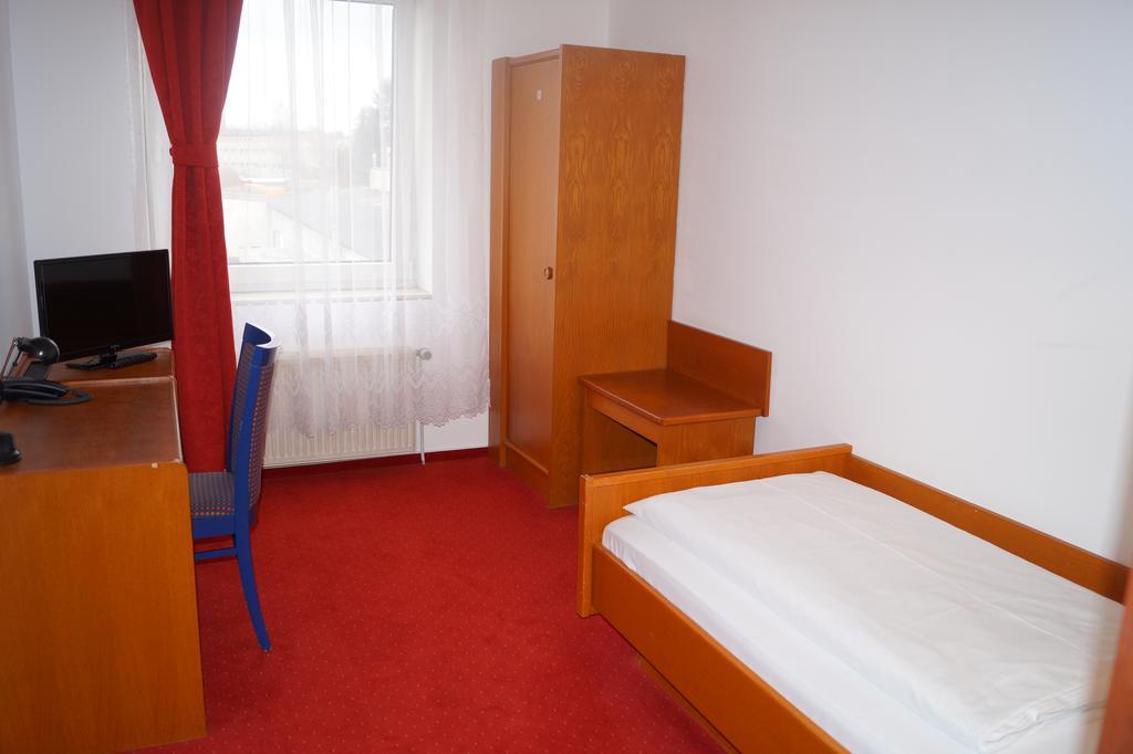 Hotel Rahlstedter Hof Hamburg-Harburg Exteriör bild
